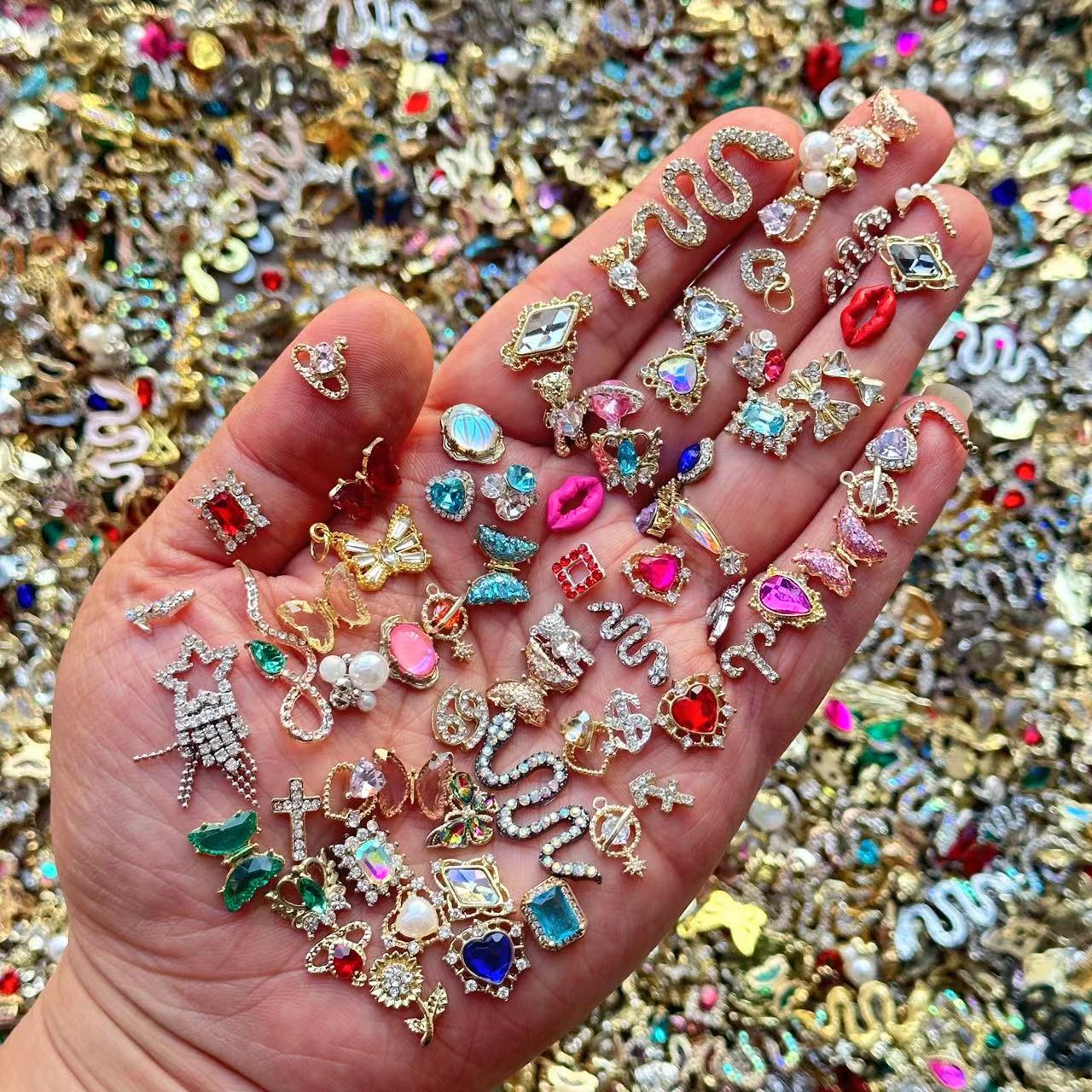 Nail Art Valentines Day - Bulk Luxus zufällig gemischte Legierung Nagel