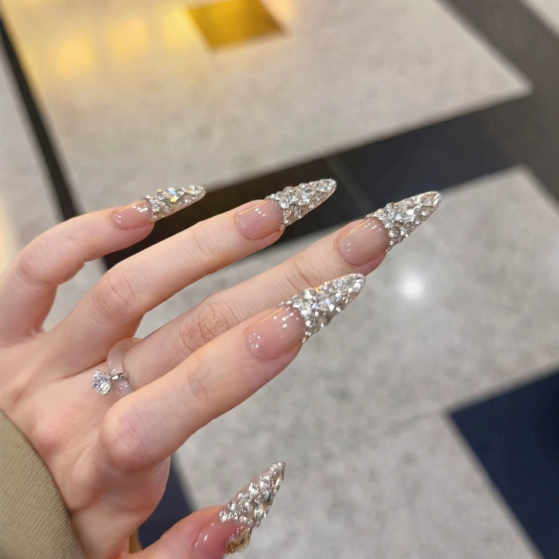 Nail Art Press On - 10 Stück Glitzernde Aufdrücknägel für Hochzeiten,