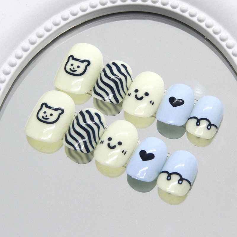 24 Stück quadratische Presse a – Nail Art Press On Bewertung und Preis